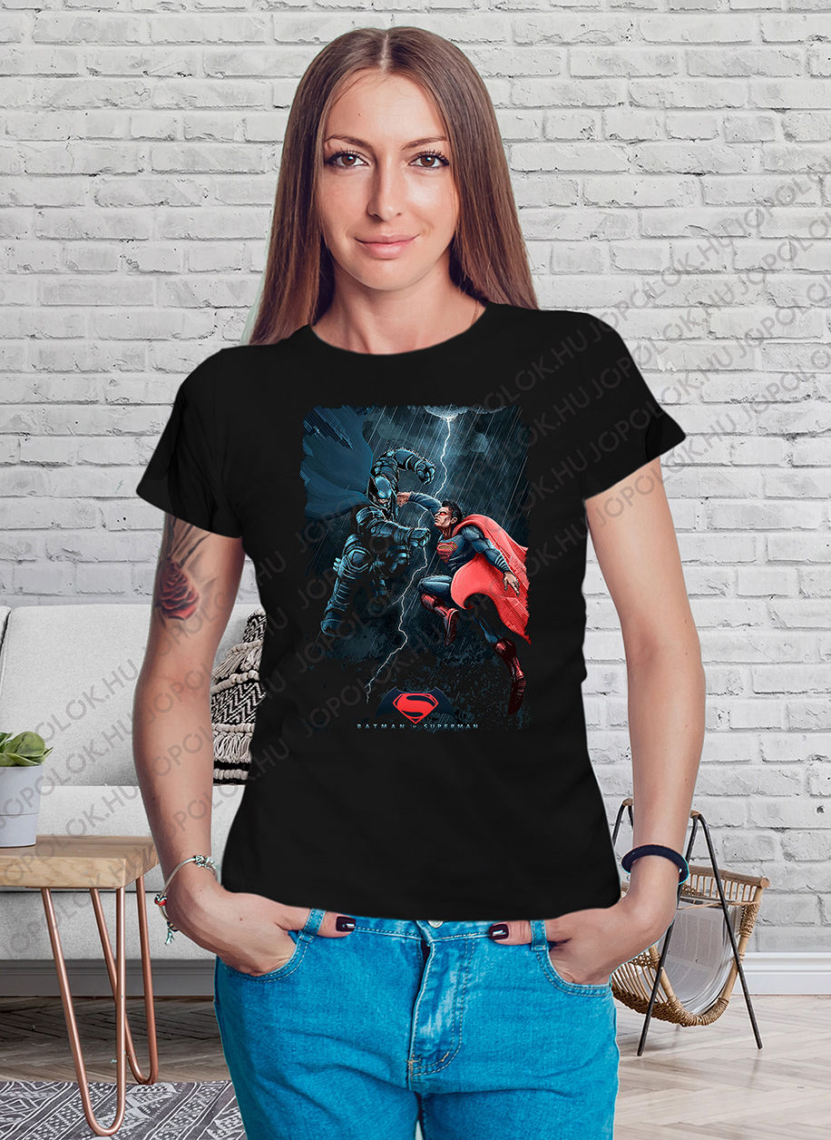 Batman Vs Superman T-Shirt (Art)